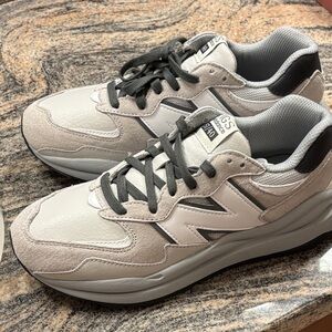 FIGS New Balance Men's light and dark Gray Sneakers size 8